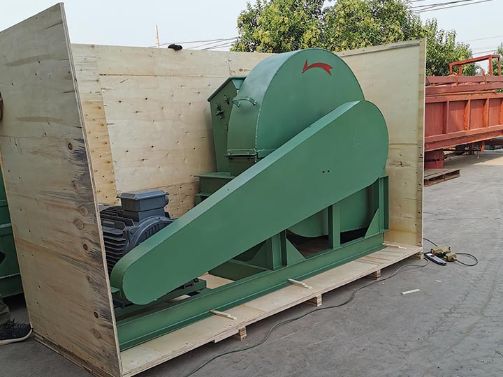 Large wood crushers are ready to be shipped to dubai